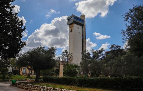 מגדל של האוניברסיטה